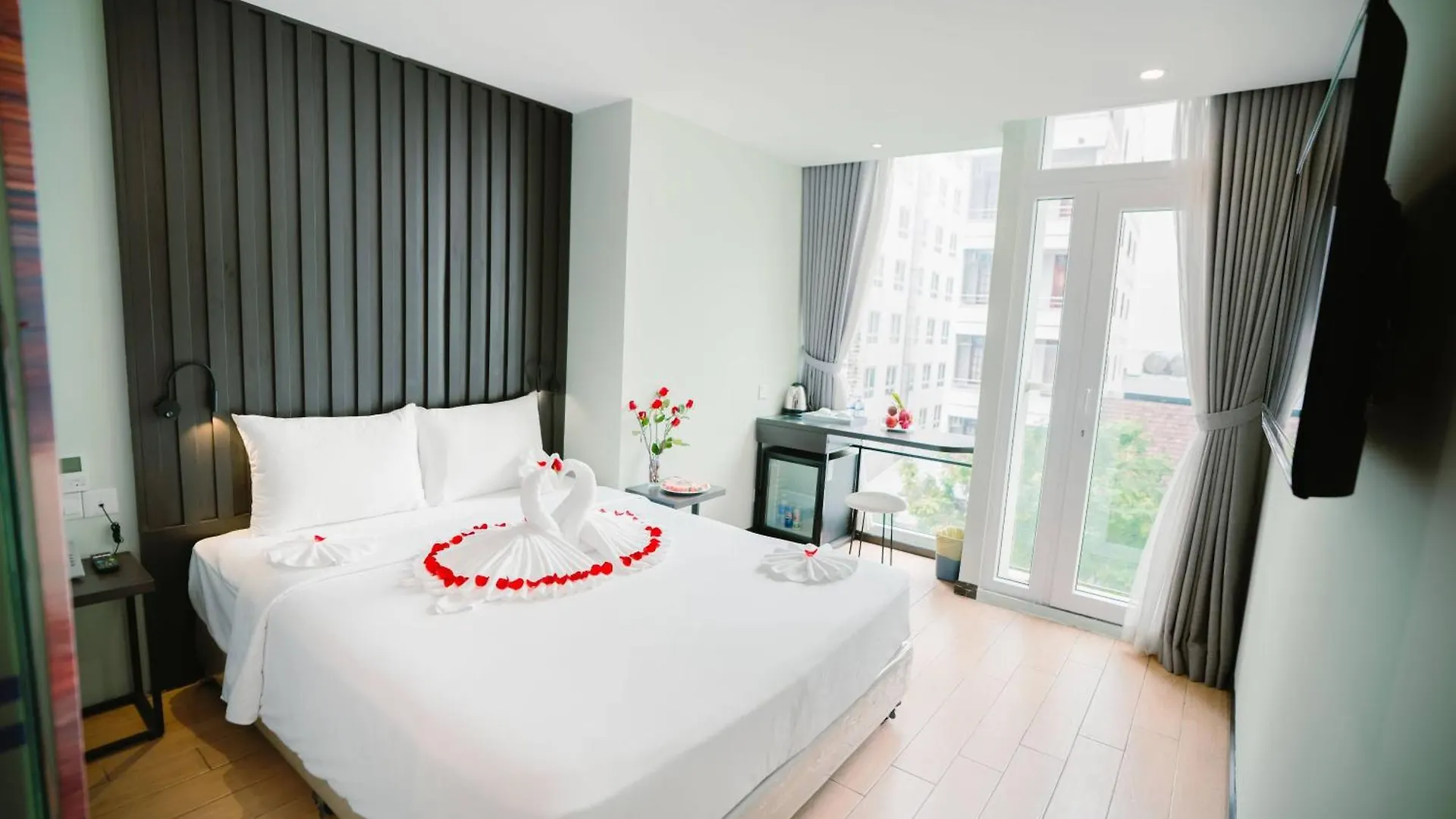 Hermes Hotel Nha Trang 4*,